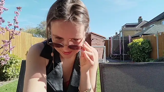 eatmypie69 online show from 04/14/26, 09:25