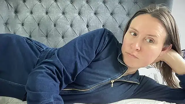 eatmypie69 online show from 11/12/25, 10:41