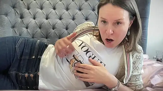 eatmypie69 online show from 12/04/25, 10:03