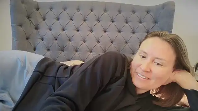 eatmypie69 online show from 04/07/26, 09:00