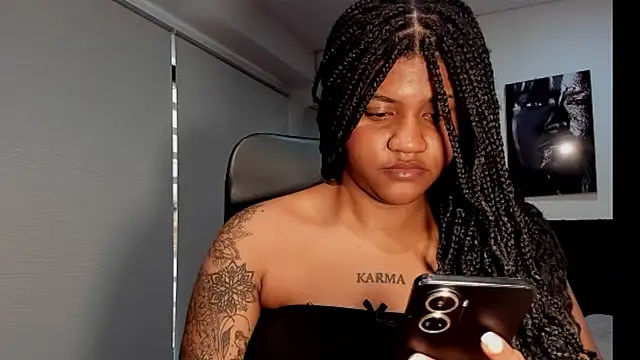 ZahraRose online show from 10/13/25, 09:49