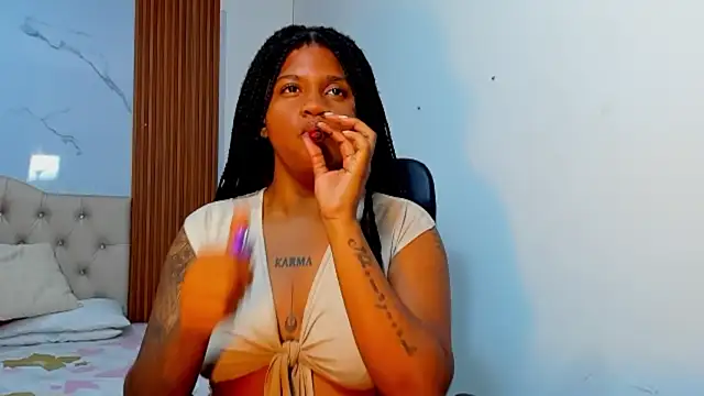 Snapshot of ZahraRose chatting on 01/10/26, 09:54 ZahraRose online show from 01/10/26, 09:54