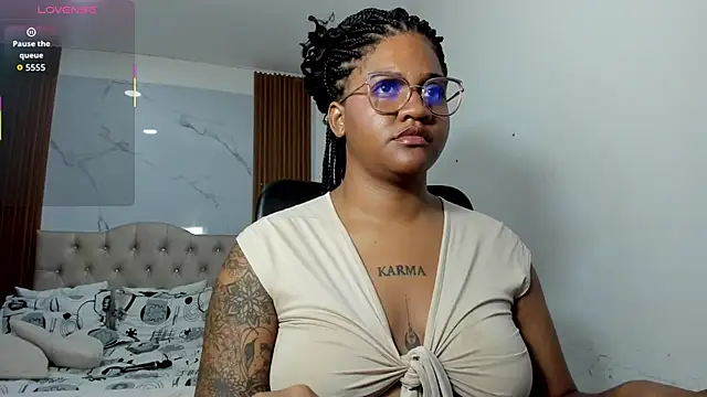 ZahraRose online show from 04/21/26, 01:42