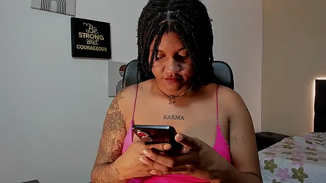 ZahraRose online show from 10/31/25, 08:05