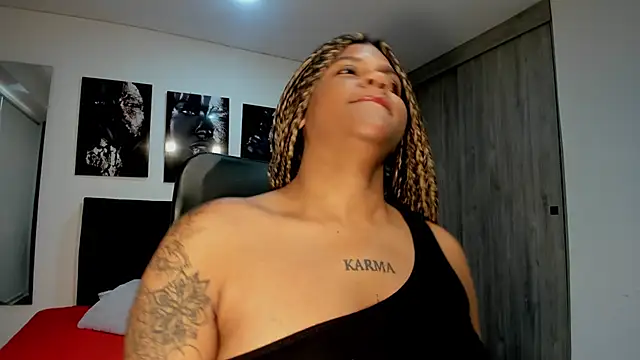 ZahraRose online show from 09/17/25, 06:43