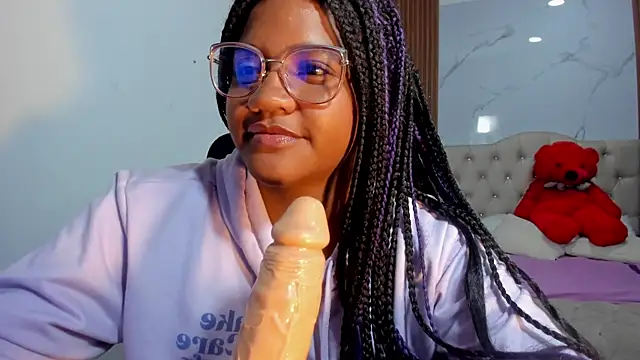 Snapshot of ZahraRose chatting on 12/20/25, 10:23 ZahraRose online show from 12/20/25, 10:23