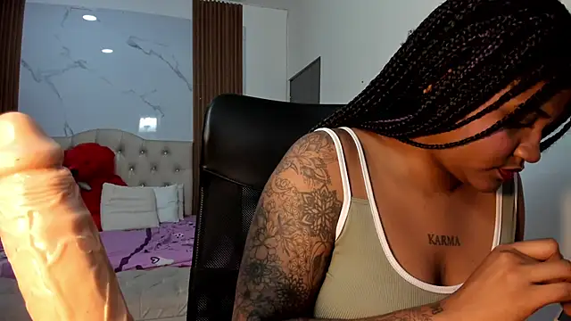 Snapshot of ZahraRose chatting on 02/09/26, 08:29 ZahraRose online show from 02/09/26, 08:29