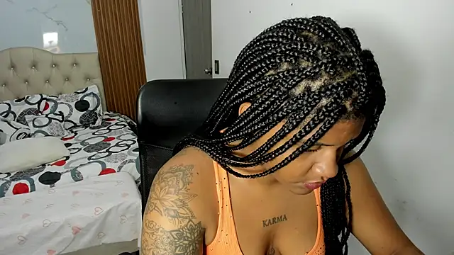 ZahraRose online show from 05/01/26, 09:09