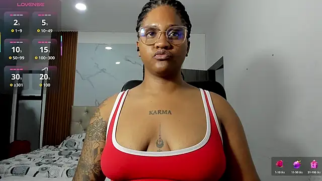 ZahraRose online show from 04/26/26, 01:47
