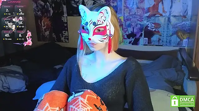 YumikoMori online show from 11/18/25, 11:13