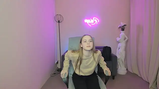 Snapshot of TaiteHankins chatting on 02/14/25, 03:05 TaiteHankins online show from 02/14/25, 03:05