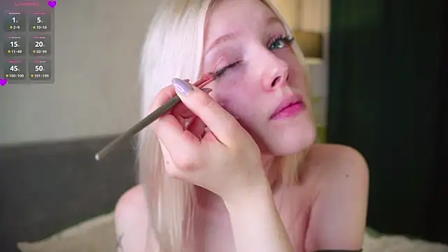 EdlaHewell online show from 03/08/26, 01:11