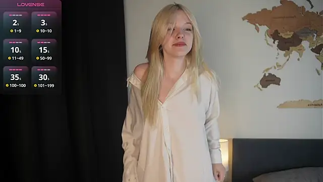 EdlaHewell online show from 03/18/25, 02:28