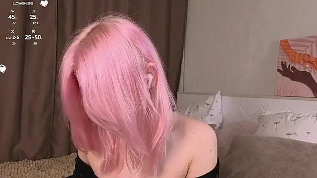 EdlaHewell online show from 01/13/26, 01:09