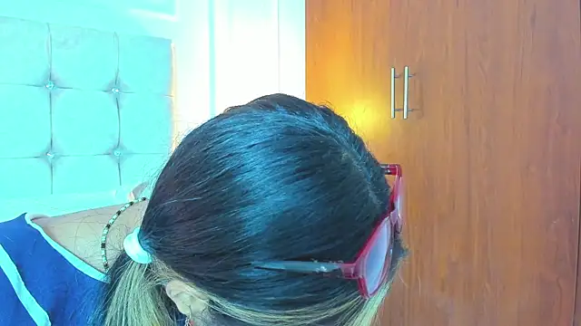 JasmineRoss 1 online show from 09/10/25, 07:35