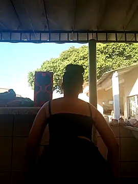 Snapshot of gatinha_18 chatting on 09/10/25, 07:24 gatinha 18 online show from 09/10/25, 07:24