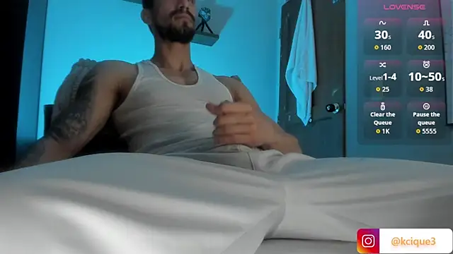 K cique online show from 10/24/25, 11:31