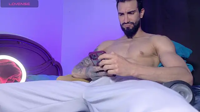 K cique online show from 03/10/26, 01:42