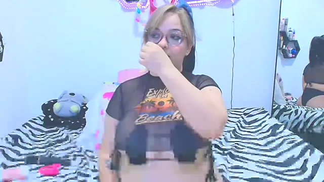 Veronica Milf1 online show from 11/26/25, 02:22