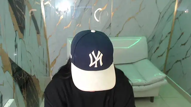 melany rouse18 online show from 11/19/25, 03:34