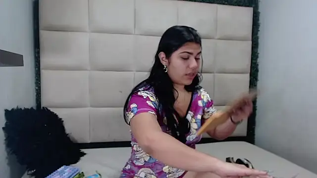 Snapshot of melany_rouse18 chatting on 03/18/25, 03:12 melany rouse18 online show from 03/18/25, 03:12