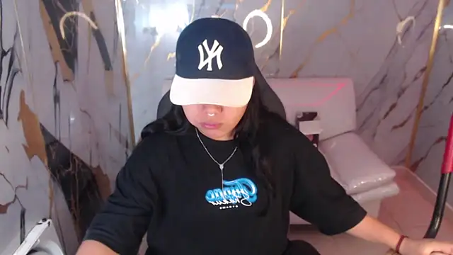 melany rouse18 online show from 10/31/25, 11:18