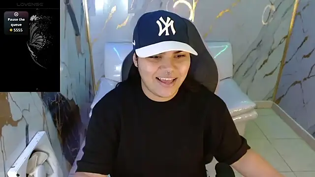 melany rouse18 online show from 04/15/26, 03:34