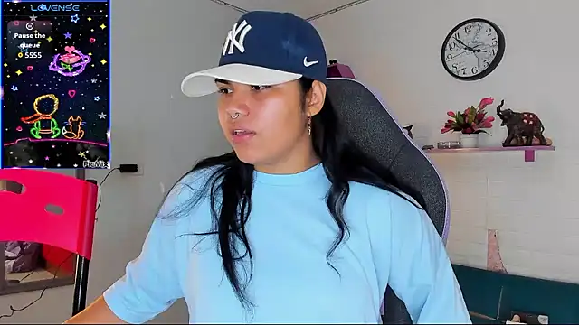 melany rouse18 online show from 10/30/25, 05:54