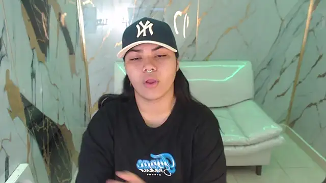 melany rouse18 online show from 11/15/25, 01:26