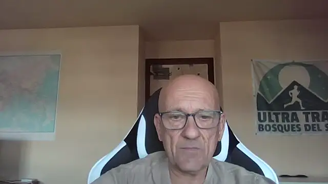 llopaco online show from 11/19/25, 12:38