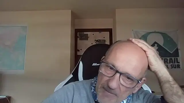 Snapshot of llopaco chatting on 02/10/26, 12:37 llopaco online show from 02/10/26, 12:37