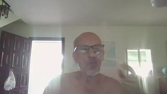 Snapshot of llopaco chatting on 07/08/26, 10:38 llopaco online show from 07/08/26, 10:38
