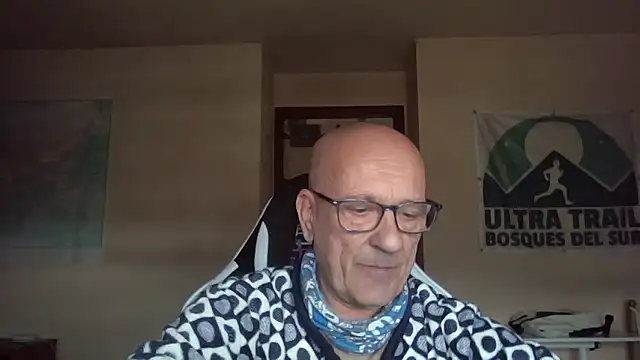 Snapshot of llopaco chatting on 01/16/26, 01:37 llopaco online show from 01/16/26, 01:37