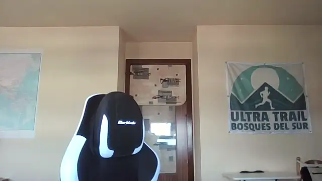 Snapshot of llopaco chatting on 02/18/26, 12:23 llopaco online show from 02/18/26, 12:23