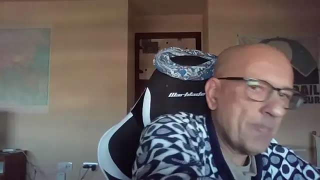 llopaco online show from 12/17/25, 12:21