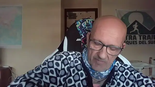 Snapshot of llopaco chatting on 01/19/26, 02:43 llopaco online show from 01/19/26, 02:43