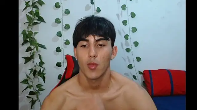 Snapshot of neithanzynxx chatting on 02/28/25, 10:39 neithanzynxx online show from 02/28/25, 10:39