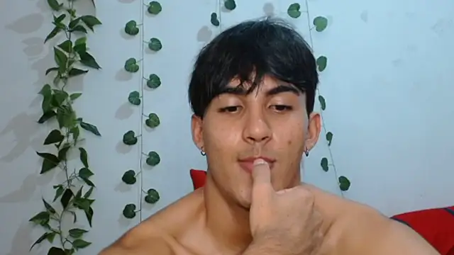 Snapshot of neithanzynxx chatting on 02/26/25, 10:47 neithanzynxx online show from 02/26/25, 10:47