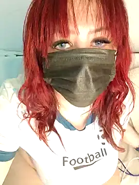 Snapshot of Loly2025 chatting on 11/13/25, 12:25 Loly2025 online show from 11/13/25, 12:25