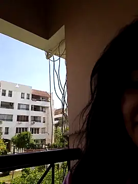 Loly2025 online show from 05/27/26, 01:29