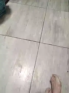 Snapshot of Loly2025 chatting on 02/24/25, 08:03 Loly2025 online show from 02/24/25, 08:03