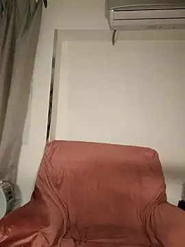 Snapshot of Loly2025 chatting on 03/23/25, 12:58 Loly2025 online show from 03/23/25, 12:58