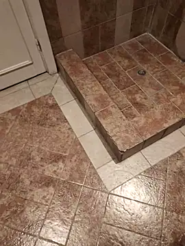 Snapshot of Loly2025 chatting on 02/16/25, 02:43 Loly2025 online show from 02/16/25, 02:43