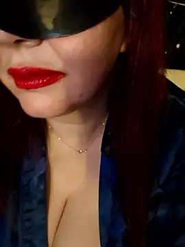 Loly2025 online show from 04/18/26, 07:07