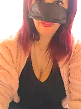 Loly2025 online show from 03/29/26, 01:24