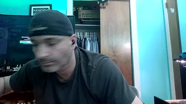 Snapshot of Novabear6996 chatting on 06/27/26, 02:06 Novabear6996 online show from 06/27/26, 02:06