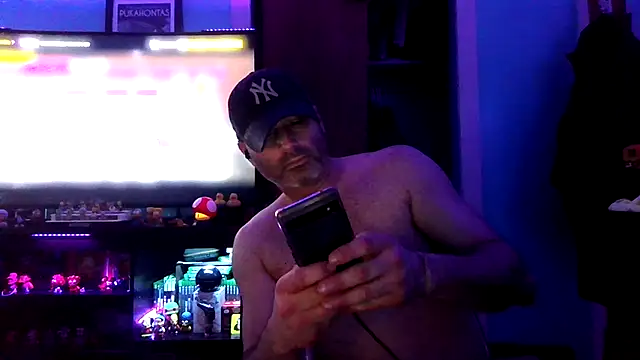 Novabear6996 online show from 11/28/25, 12:05