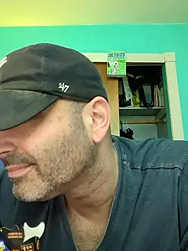 Snapshot of Novabear6996 chatting on 10/04/25, 11:50 Novabear6996 online show from 10/04/25, 11:50