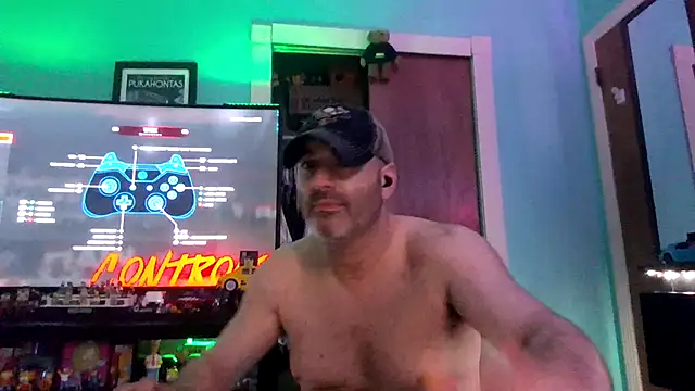Snapshot of Novabear6996 chatting on 06/29/26, 07:15 Novabear6996 online show from 06/29/26, 07:15