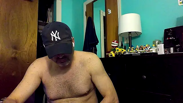 Snapshot of Novabear6996 chatting on 02/27/25, 08:02 Novabear6996 online show from 02/27/25, 08:02